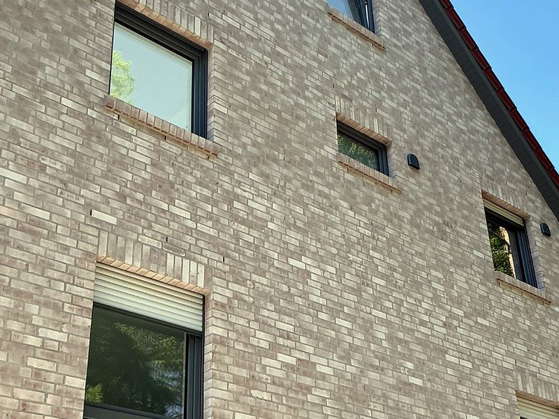 QNG-Neubau: Wohnen, Gewerbe und Nachhaltigkeit in einem Ensemble — Hatten — Bild 1 (overview_secondary)